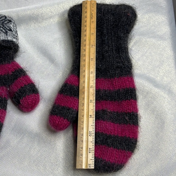Striped Mohair Wool Knit Mittens Dark Grey Magenta Pink Lined Fold Over Cuff - Picture 4 of 6
